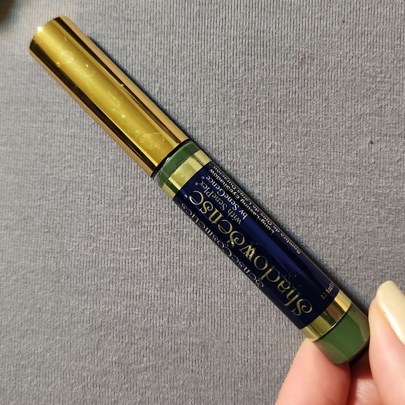 Mystic Moss ShadowSense eyeshadow - Picture 3 of 5